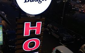 Evonne Budget Hotel
